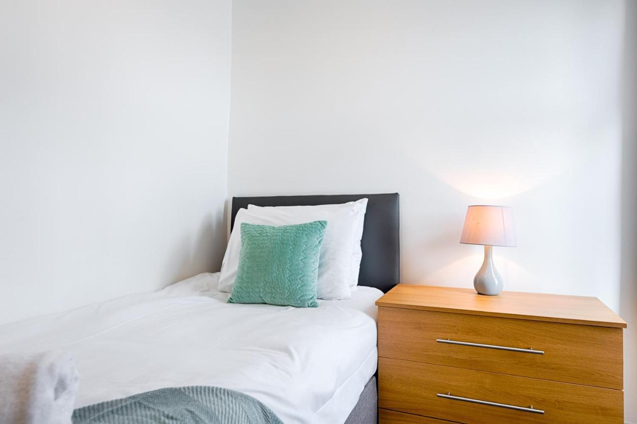 Walk To Swansea Stadium, 3 Rooms, Smart Tv'S Kültér fotó
